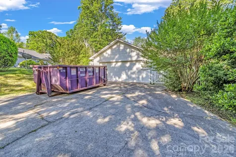 105 Amelia Drive Hendersonville NC 28792