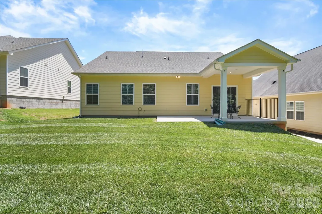 10050 Lilac Court Charlotte NC 28215