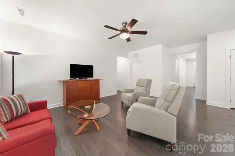 10050 Lilac Court Charlotte NC 28215