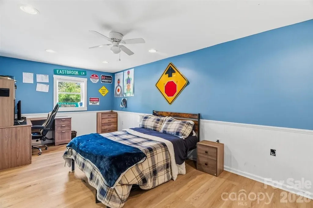 1177 Runway Drive Hendersonville NC 28792