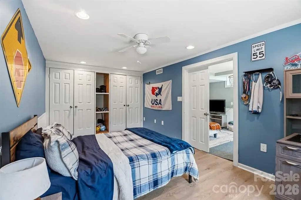 1177 Runway Drive Hendersonville NC 28792