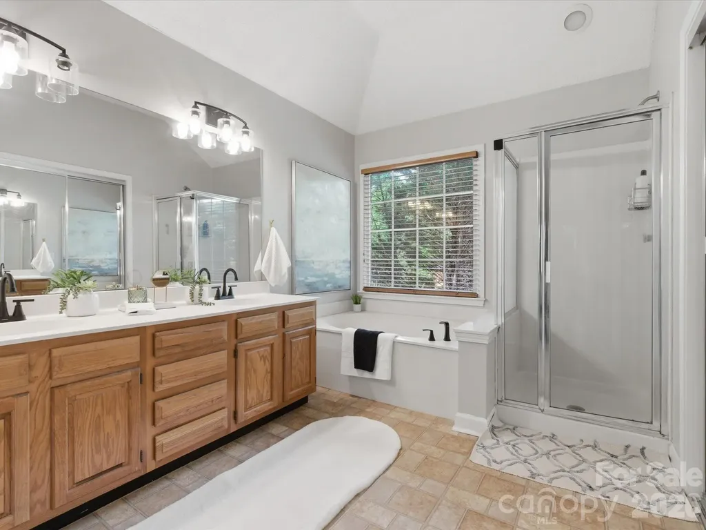 12505 Abbotsbury Court Charlotte NC 28277