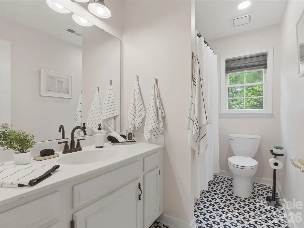 12505 Abbotsbury Court Charlotte NC 28277