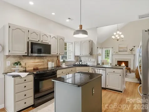 12505 Abbotsbury Court Charlotte NC 28277