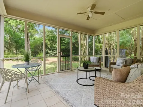 12505 Abbotsbury Court Charlotte NC 28277