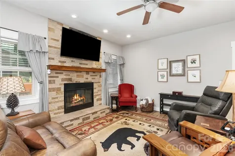 1429 Moody Farm Road Maggie Valley NC 28751
