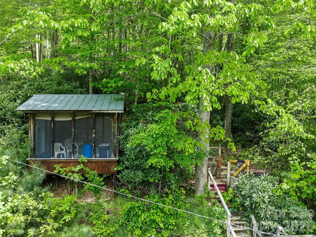 1331 Georges Fork Road Burnsville NC 28714