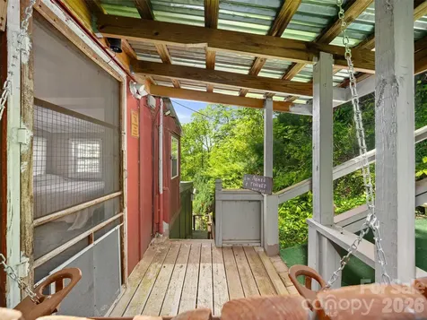 1331 Georges Fork Road Burnsville NC 28714