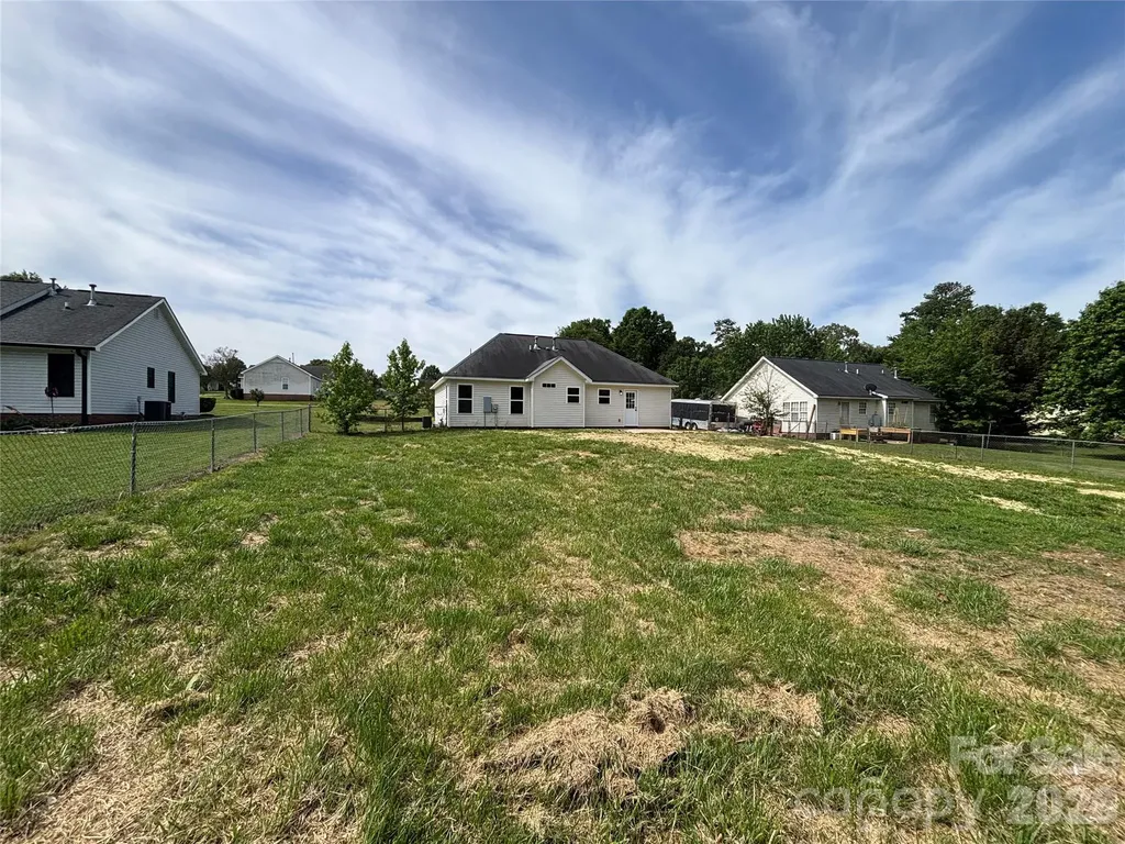 1002 Crescent Way Wingate NC 28174