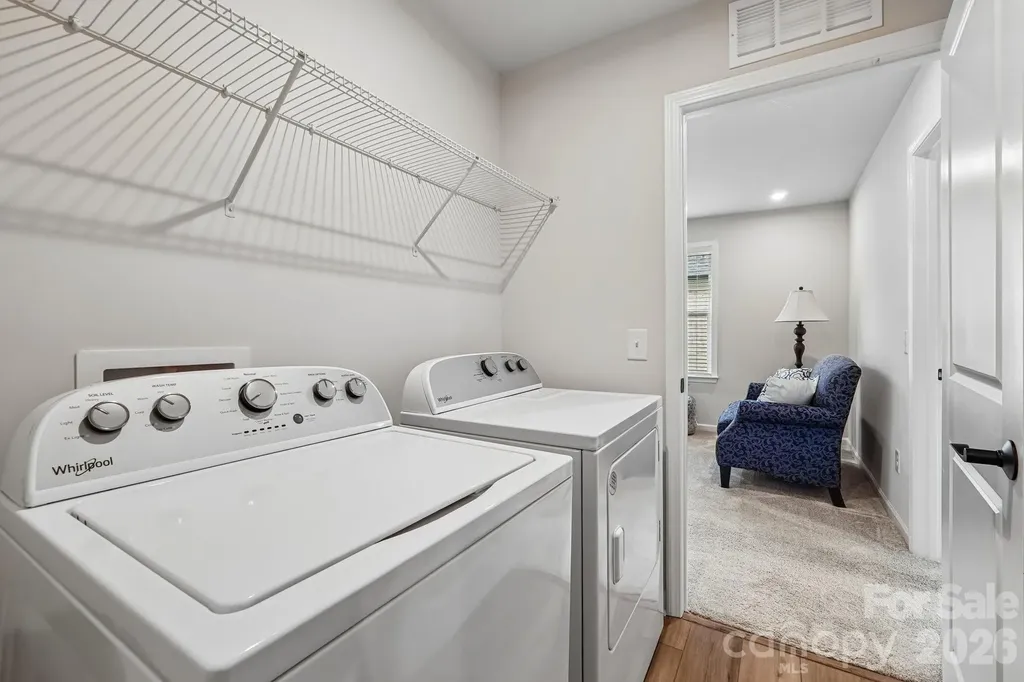 8137 Franklin Trail Street Charlotte NC 28227