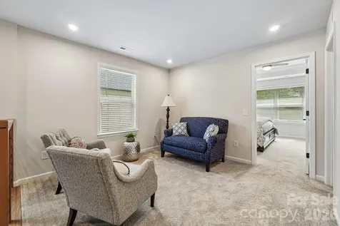 8137 Franklin Trail Street Charlotte NC 28227