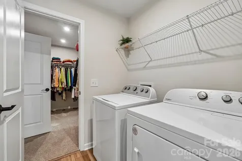 8137 Franklin Trail Street Charlotte NC 28227
