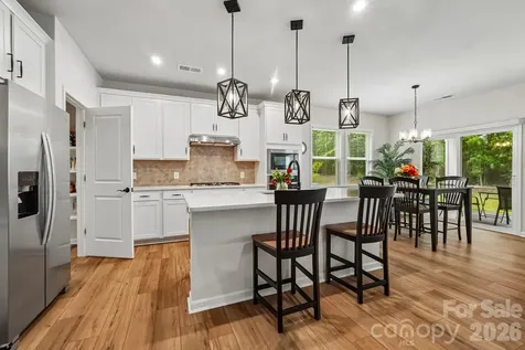 8137 Franklin Trail Street Charlotte NC 28227