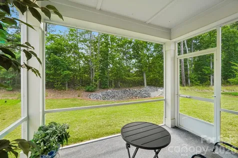 8137 Franklin Trail Street Charlotte NC 28227