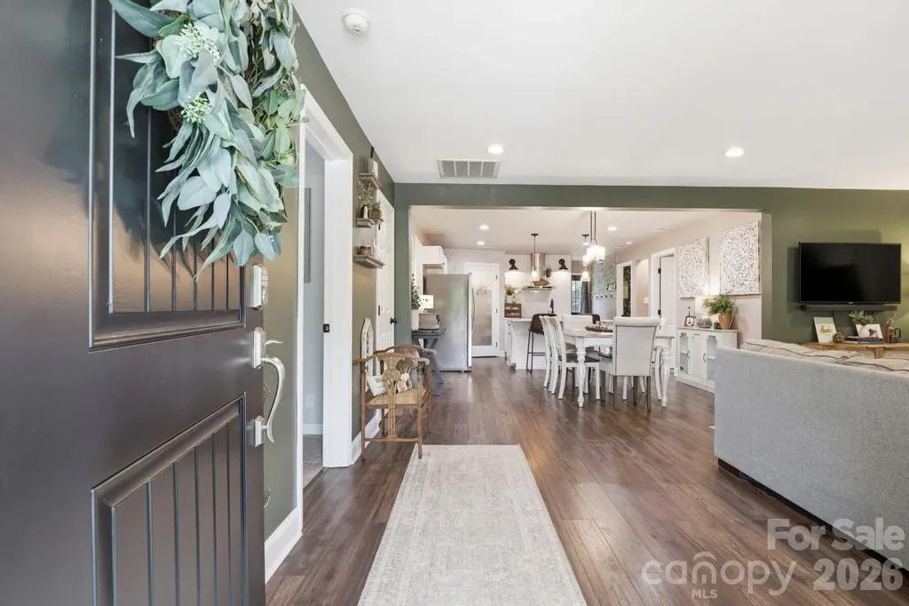 92 NW Meadow Avenue NE Concord NC 28025