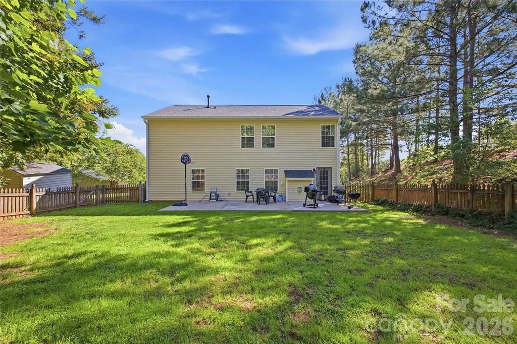 2001 Campfield Court Waxhaw NC 28173