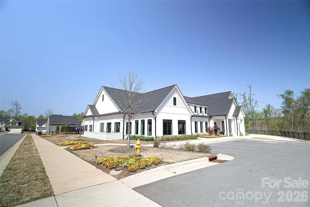 5011 Twin River Drive Denver NC 28037