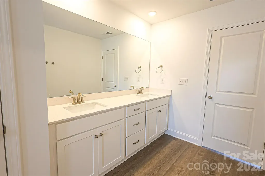 5011 Twin River Drive Denver NC 28037