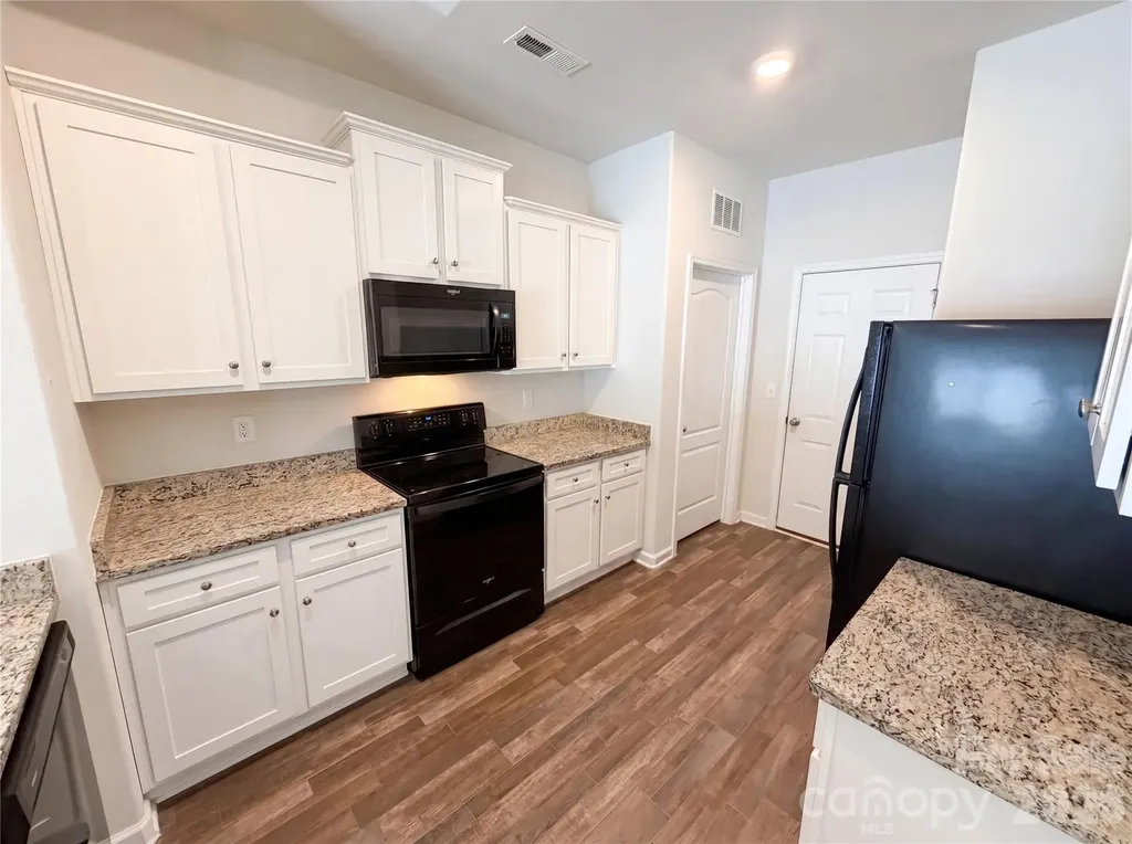 7336 Amberly Hills Road Charlotte NC 28215