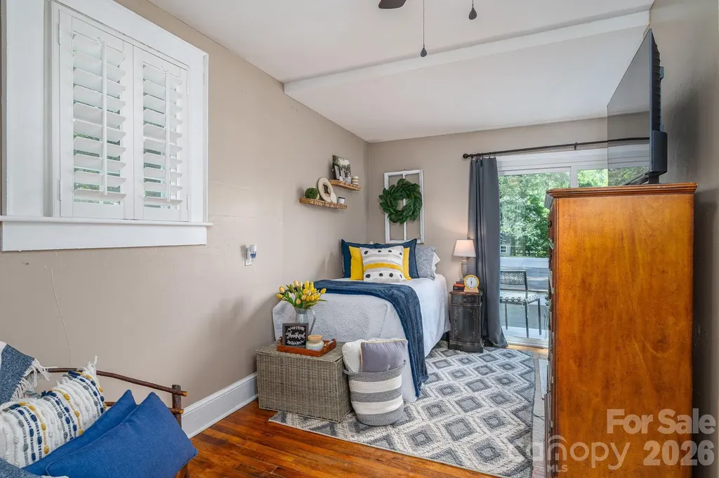 823 N Laurel Street Lincolnton NC 28092