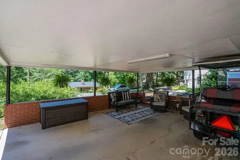 823 N Laurel Street Lincolnton NC 28092