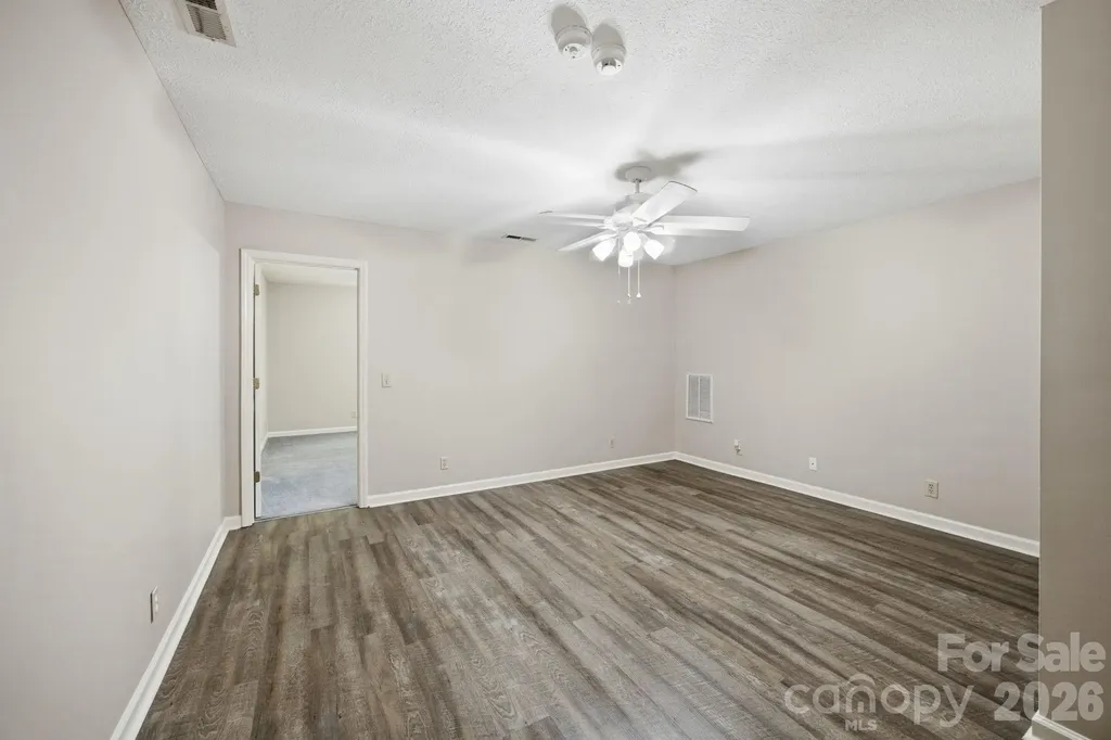 195 Azalea Road Mooresville NC 28115