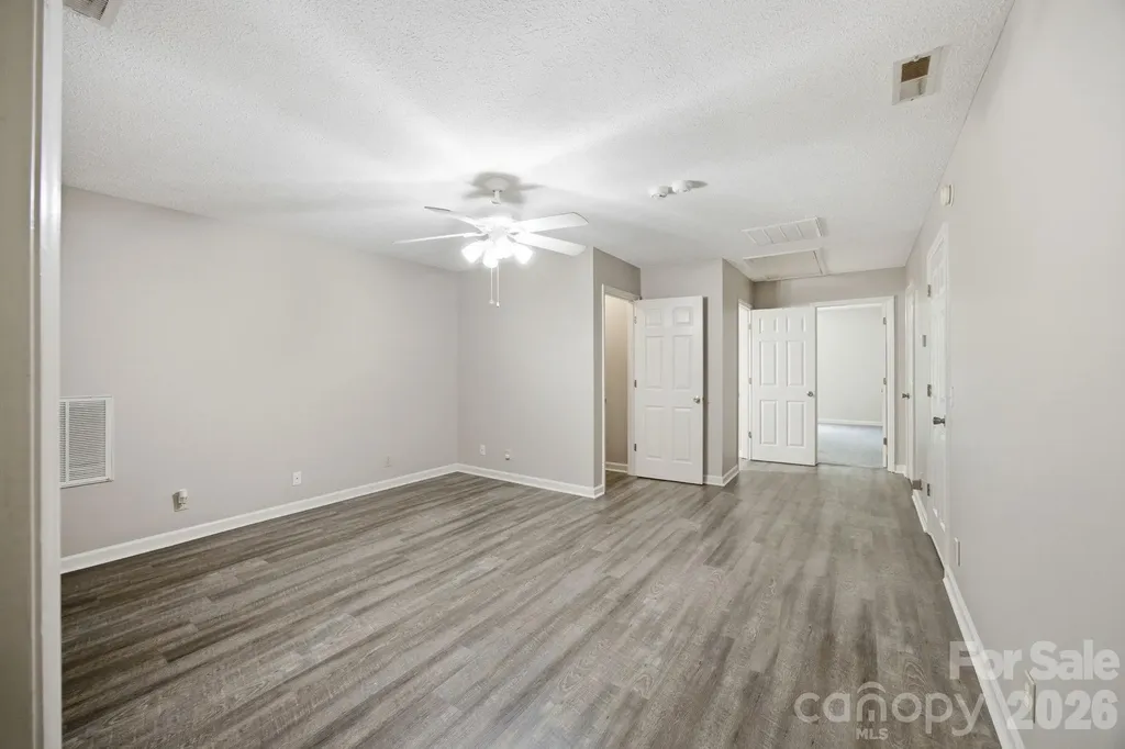 195 Azalea Road Mooresville NC 28115