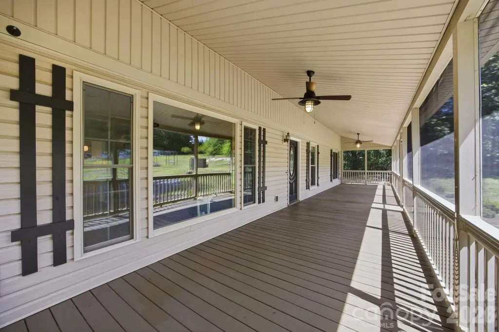 195 Azalea Road Mooresville NC 28115