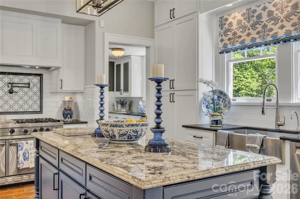 128 W Colonial Drive Salisbury NC 28144