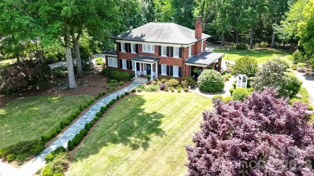 128 W Colonial Drive Salisbury NC 28144