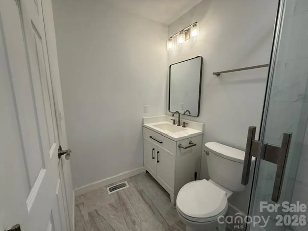 1141 Cureton Place Charlotte NC 28217