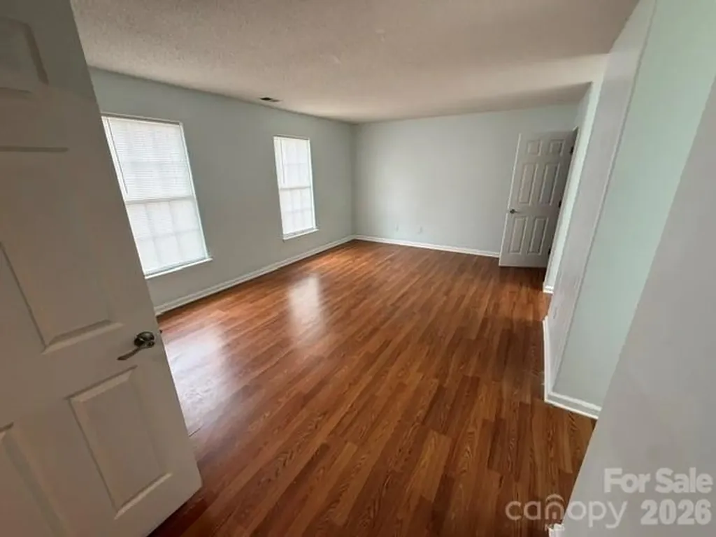1141 Cureton Place Charlotte NC 28217