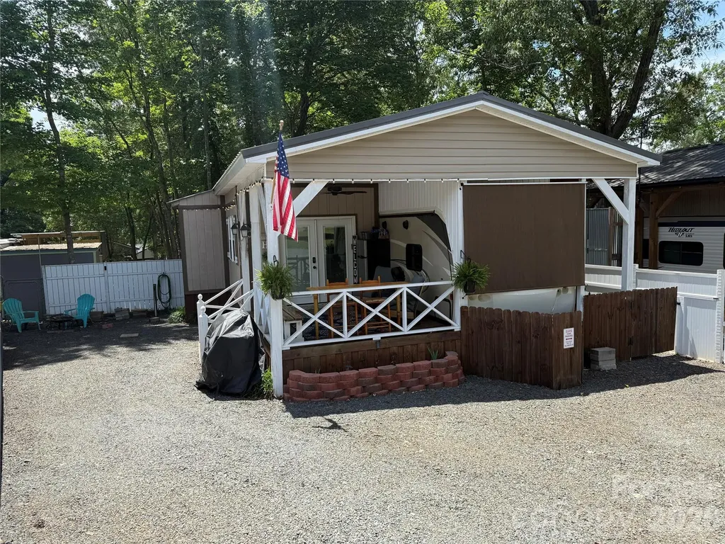 126 Canyon Loop Mount Gilead NC 27306