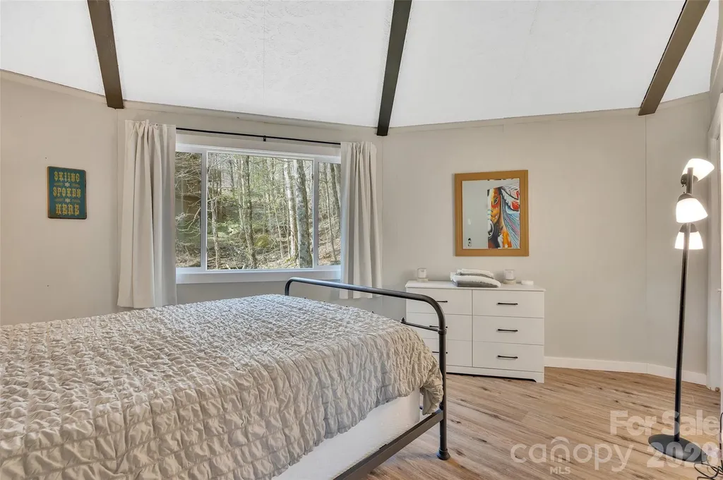 109 Beechwood Lane Beech Mountain NC 28604