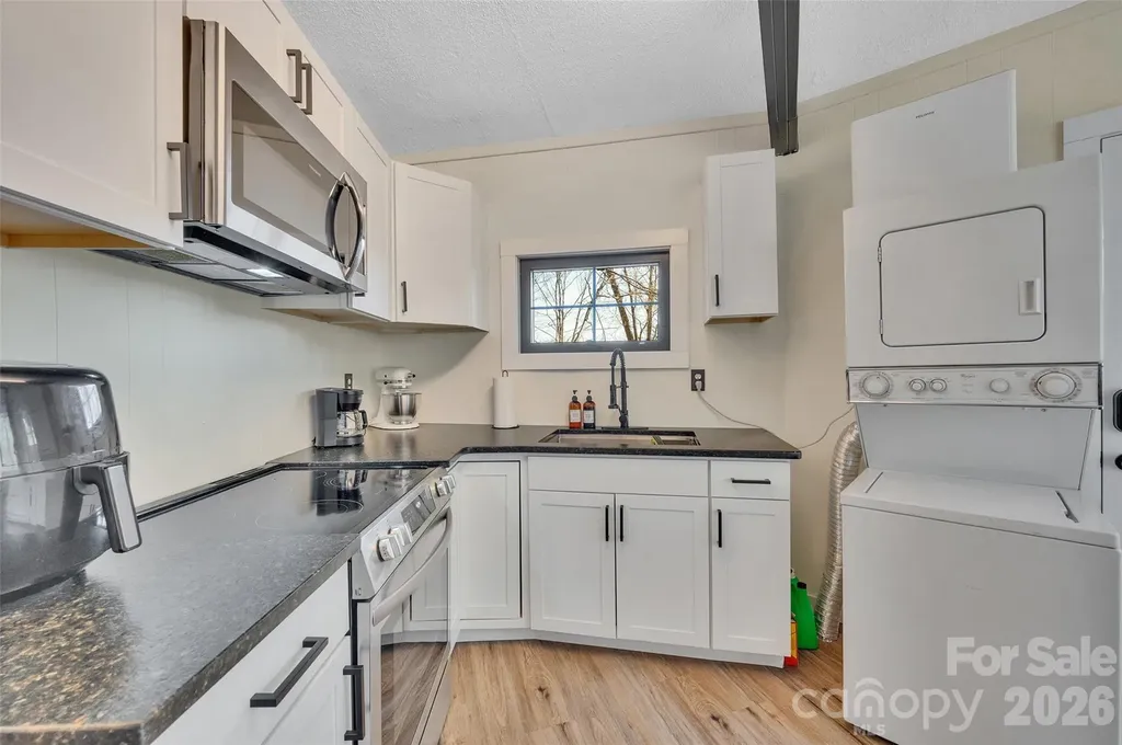 109 Beechwood Lane Beech Mountain NC 28604