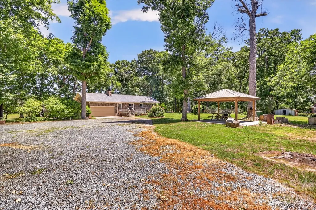 9807 Black Road Midland NC 28107