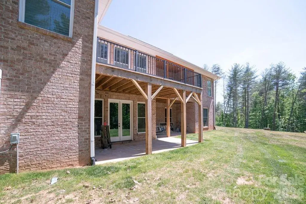 2026 Robert Drive Morganton NC 28655