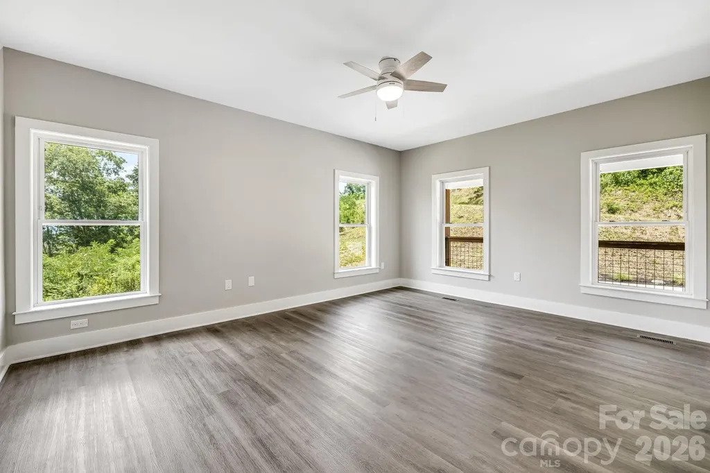 338 Espen Ridge Woodfin NC 28804