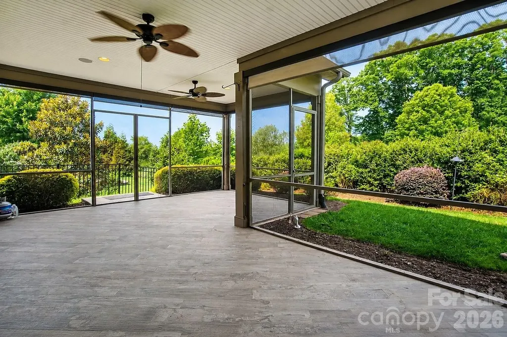 448 Flat Rock Drive Denver NC 28037