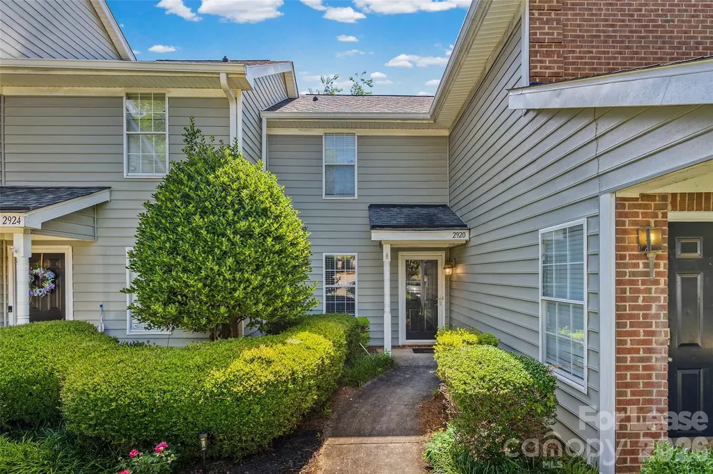 2920 Iron Gate Lane Charlotte NC 28212