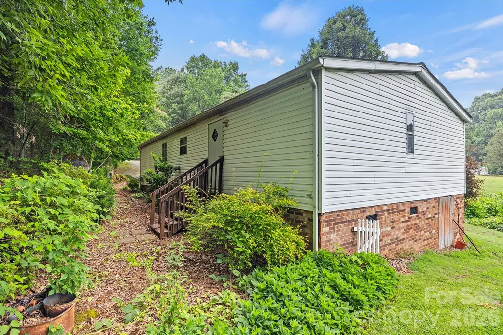 323 Carlyle Road Troutman NC 28166