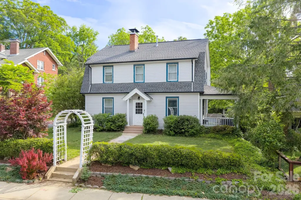 84 Forest Hill Drive Asheville NC 28803
