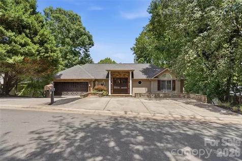 16121 Tana Tea Circle Tega Cay SC 29708