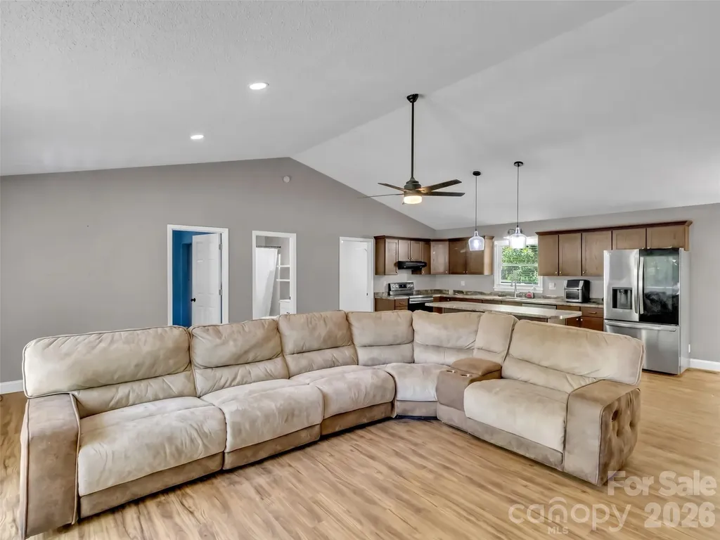 252 Oak Park Drive Clyde NC 28721