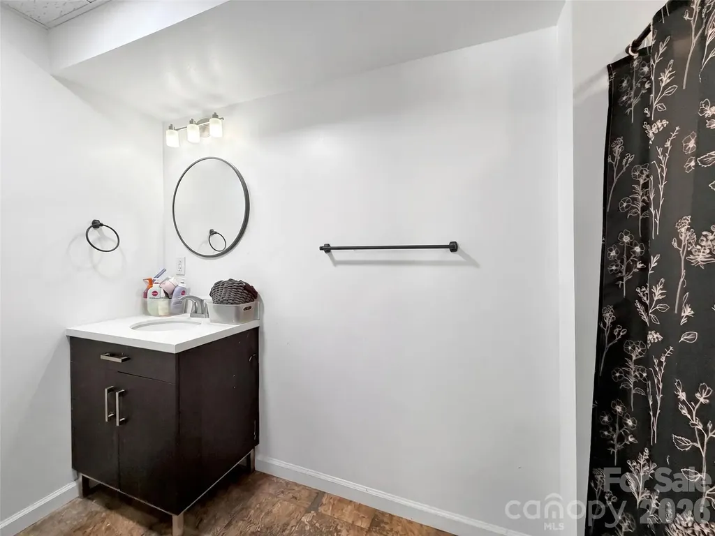 252 Oak Park Drive Clyde NC 28721