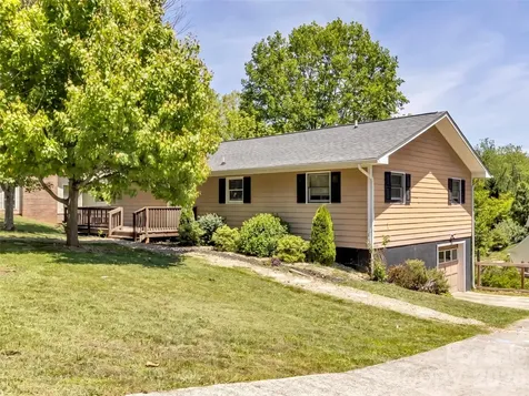 252 Oak Park Drive Clyde NC 28721