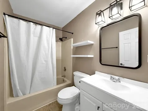 252 Oak Park Drive Clyde NC 28721