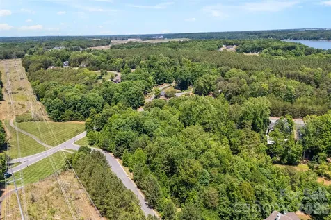 2009 Beauhaven Lane Belmont NC 28012