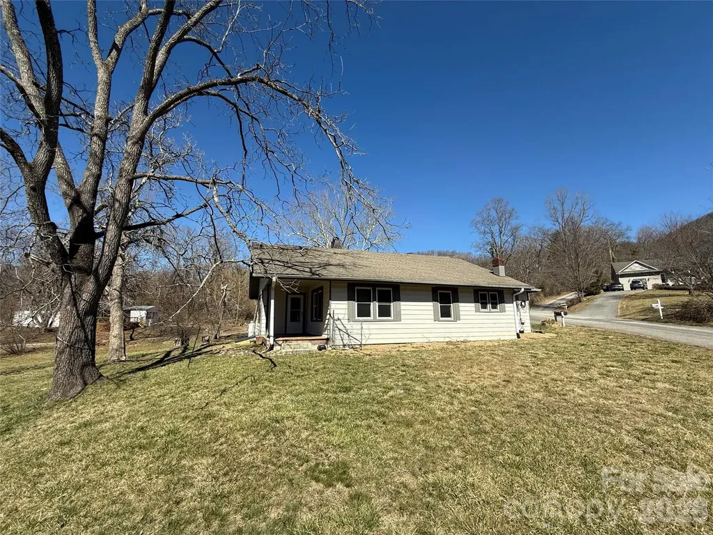 40 Little Knob Road Asheville NC 28803