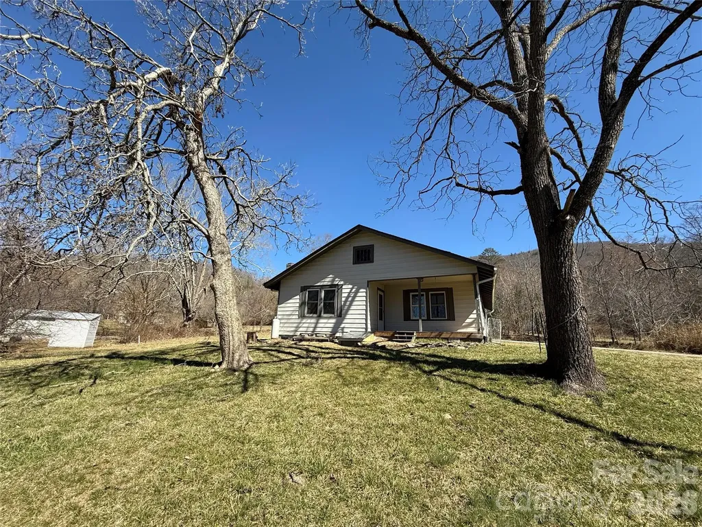 40 Little Knob Road Asheville NC 28803